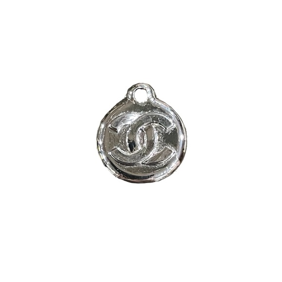 Authentic CHANEL Zipper Pull Silver CC Logo Vintage - Picture 4 of 11